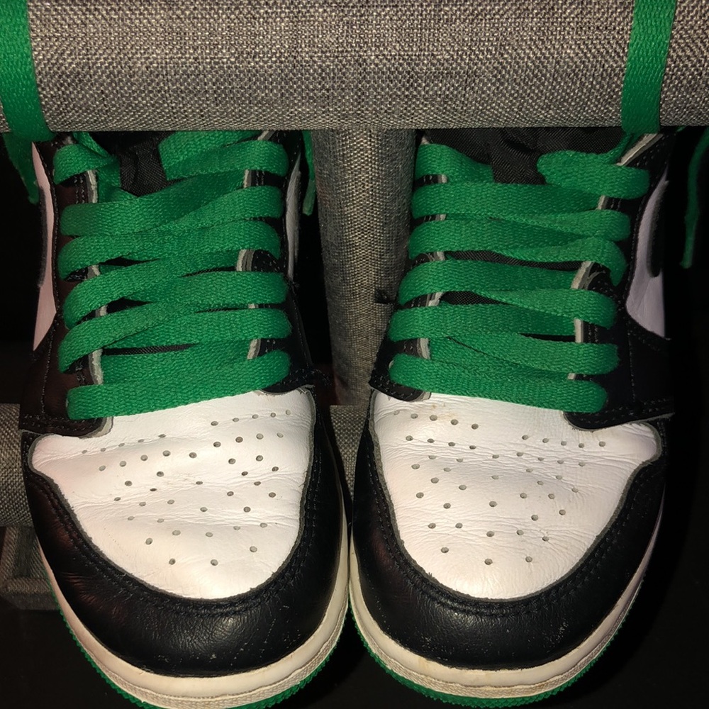 Air Jordan 1 Retro High OG Sneakers